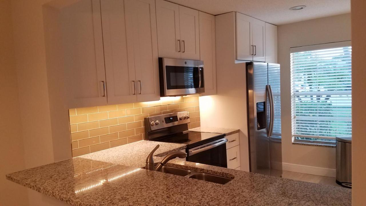 Sun&Fun - Beautiful Renovated 2/2 Villa In Jupiter Exterior photo
